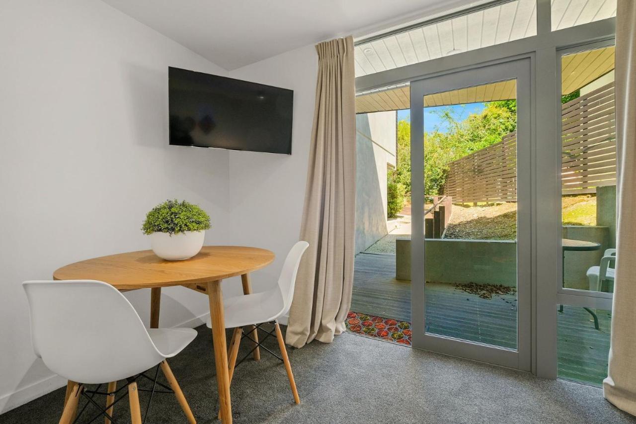 The Alps Apartment Three Bedroom Куийнстаун Екстериор снимка